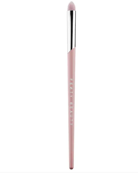 Fenty Beauty By Rihanna Precise Definition Eyeshadow Brush 220